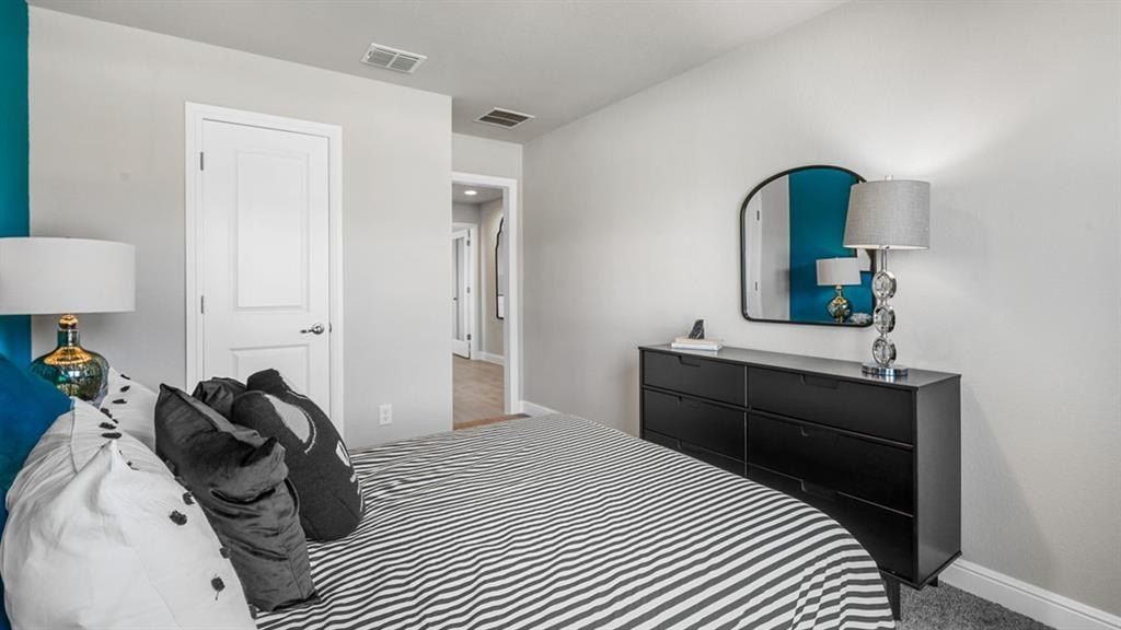 10389 Sarasota Street. Midlothian, TX 76065