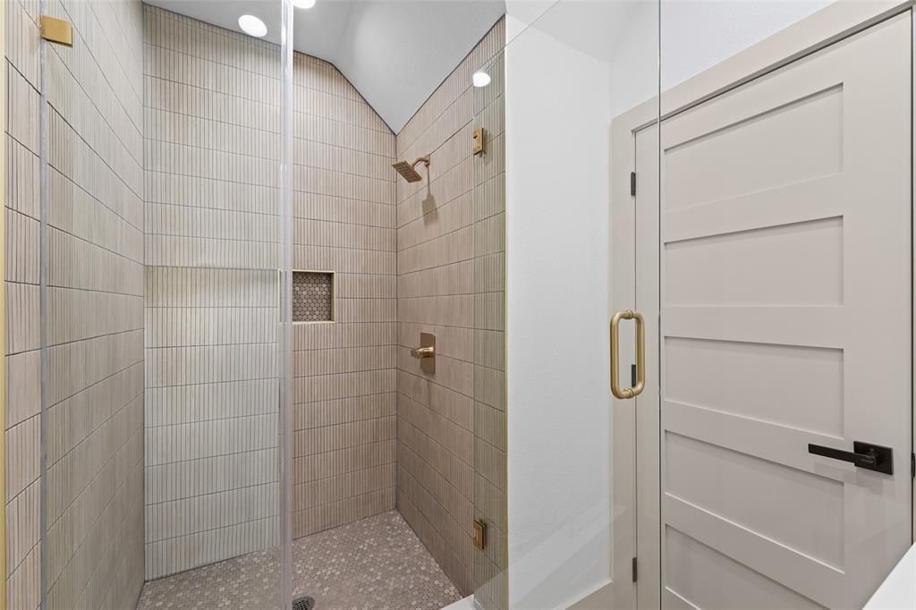 14120 Park Way. Log Cabin, TX 75148