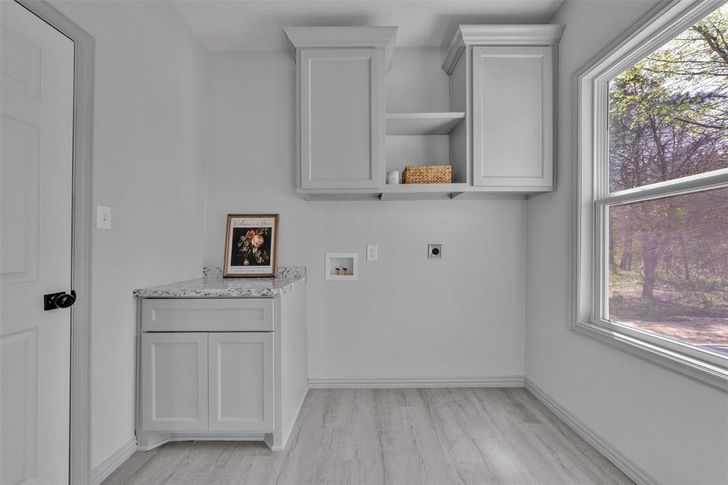 3711 County Road 3112. Purdon, TX 76679