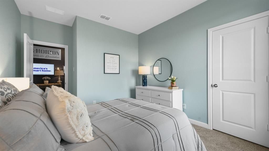 244 Kinley Street. Grandview, TX 76050