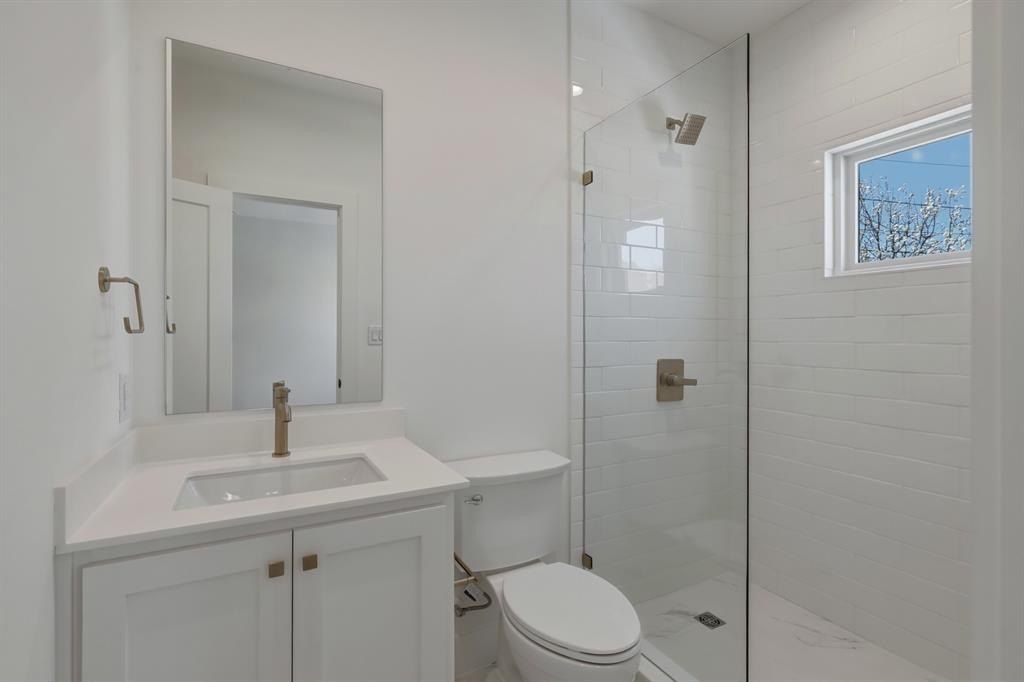 3307 Homer. Dallas, TX 75206