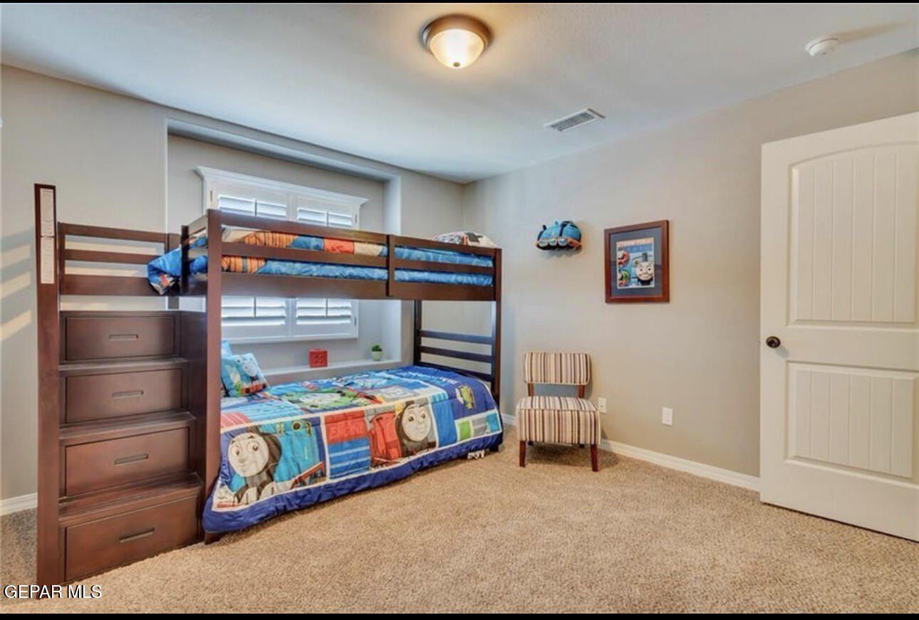 13436 Cinderford Avenue. Horizon City, TX 79928