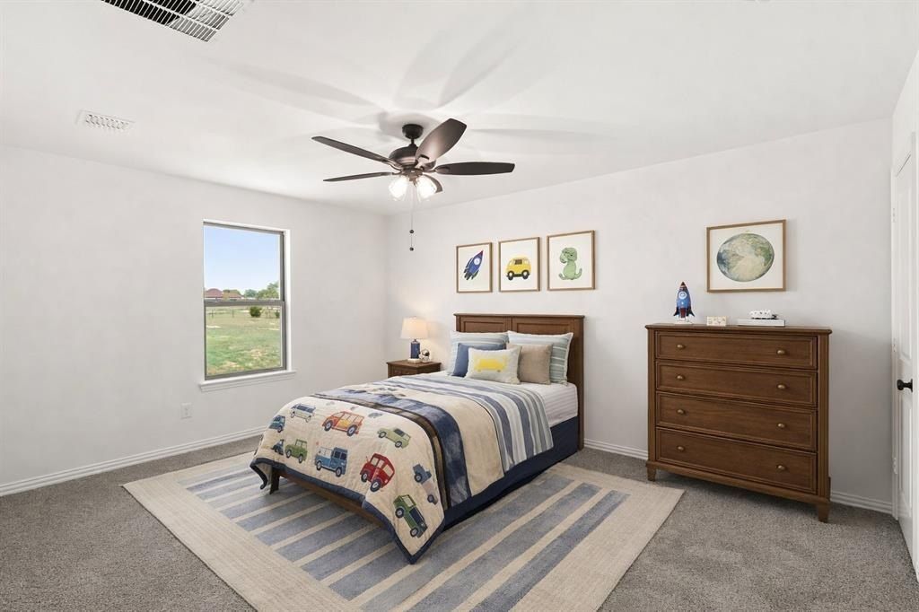 441 Paradise Ridge Drive. Waxahachie, TX 75167