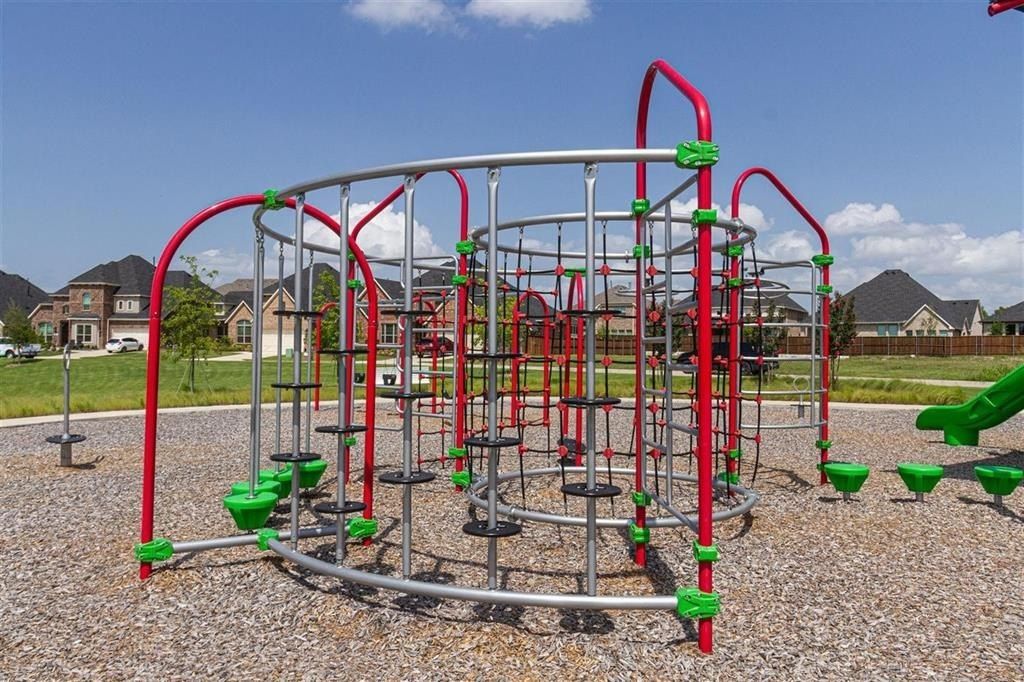 907 Goldenwave Trail. Wylie, TX 75098