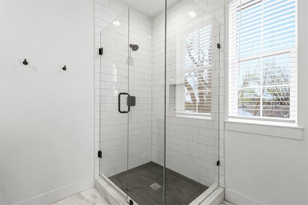 1007 Mount Auburn Avenue. Dallas, TX 75223