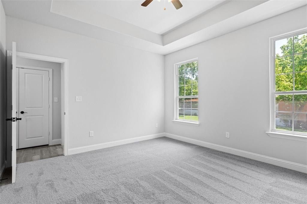 743 Ella Avenue. Dallas, TX 75217