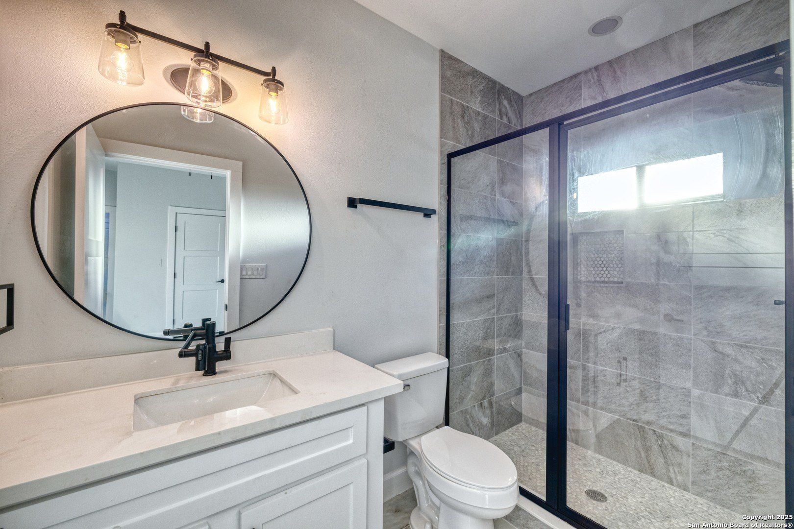 14 Hope Place. Uvalde, TX 78801