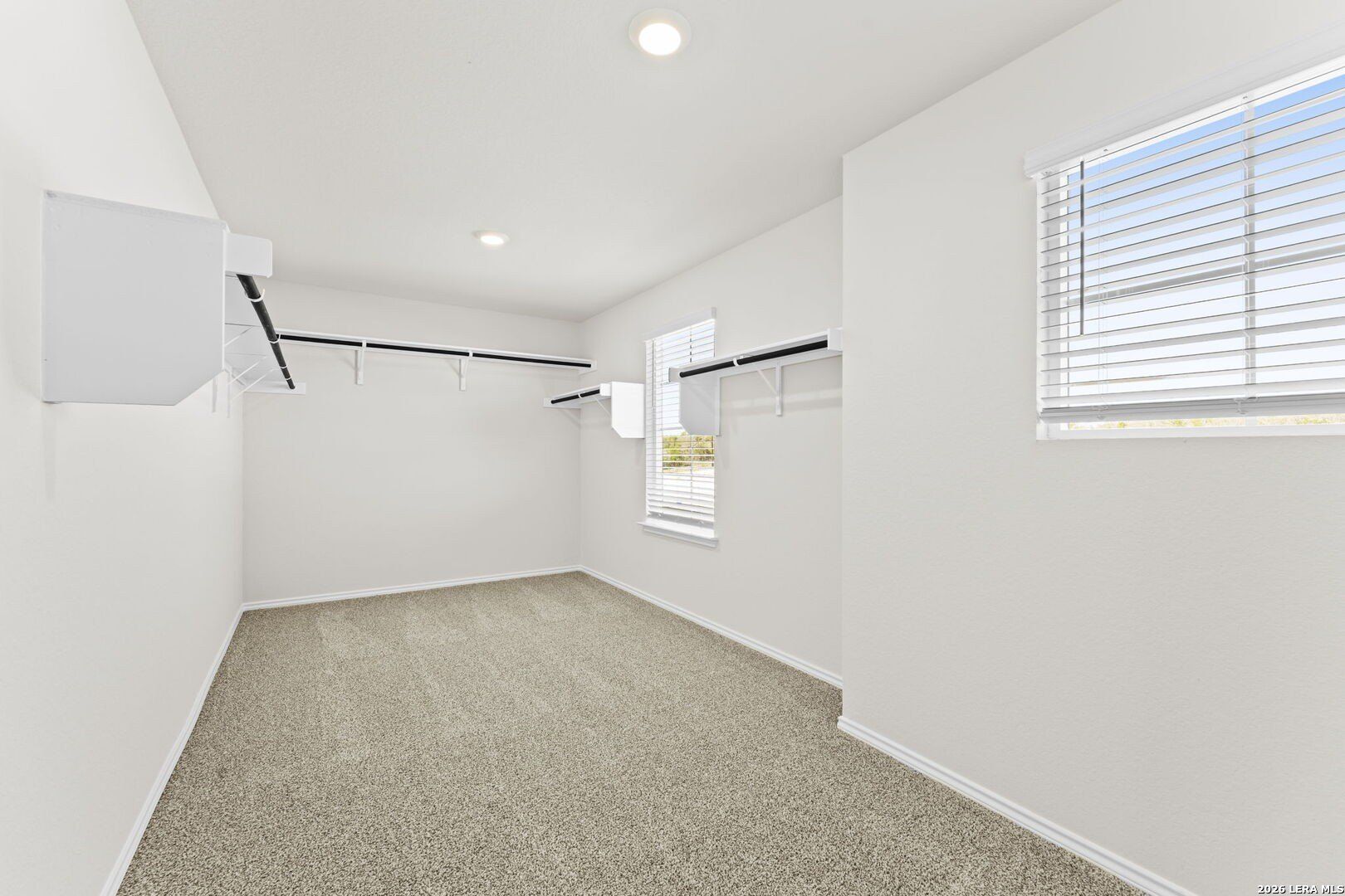221 Scott Square. San Antonio, TX 78245