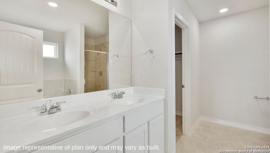 12057 Golden Quartz. San Antonio, TX 78245