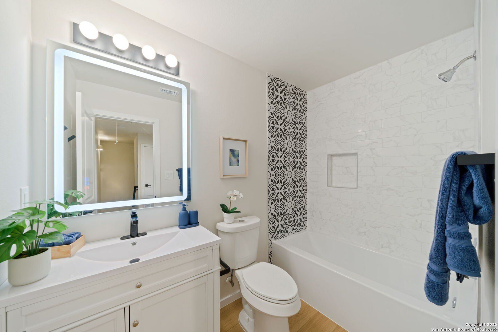 1104 S Gevers St. San Antonio, TX 78203