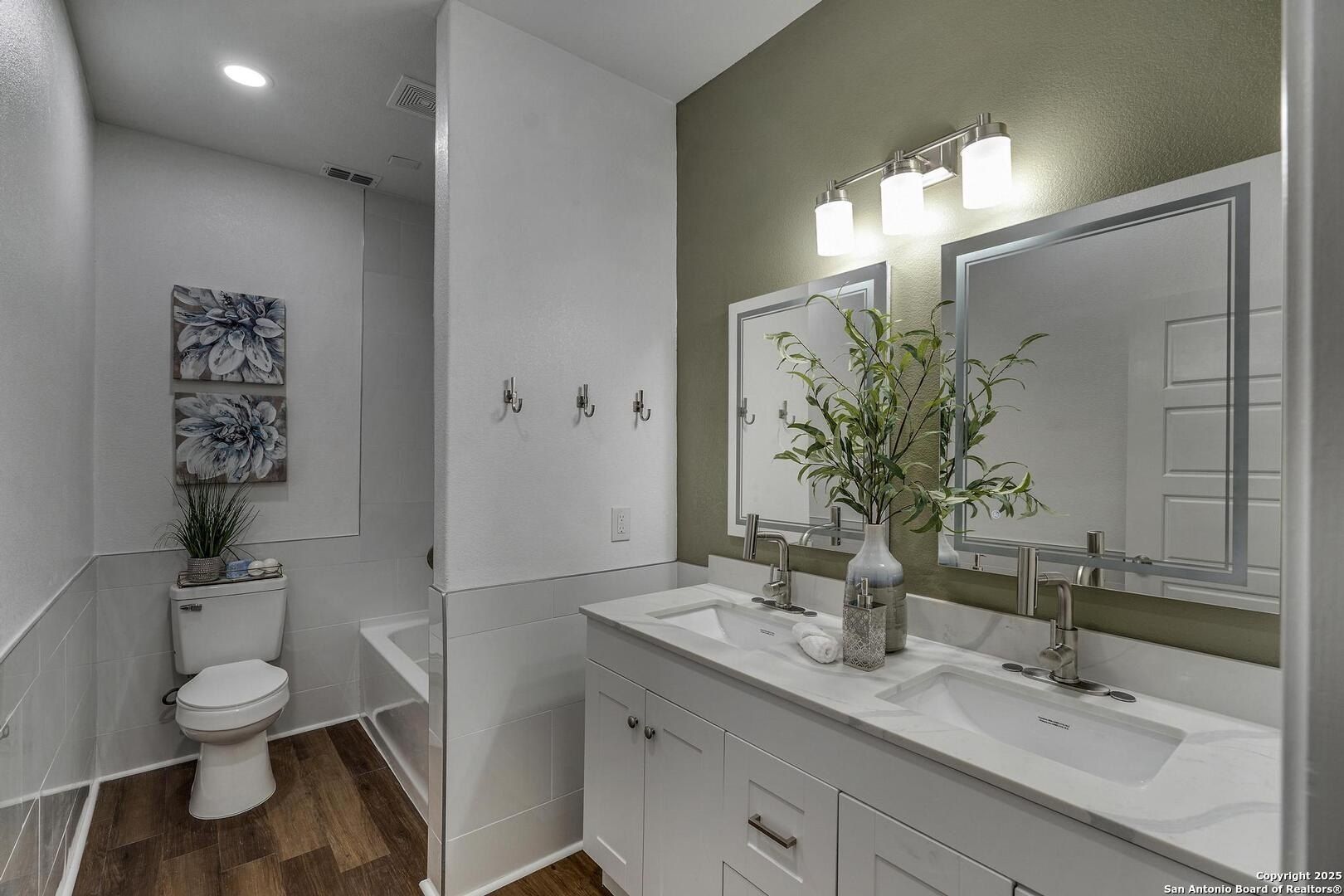 330 Walton Ave. San Antonio, TX 78225