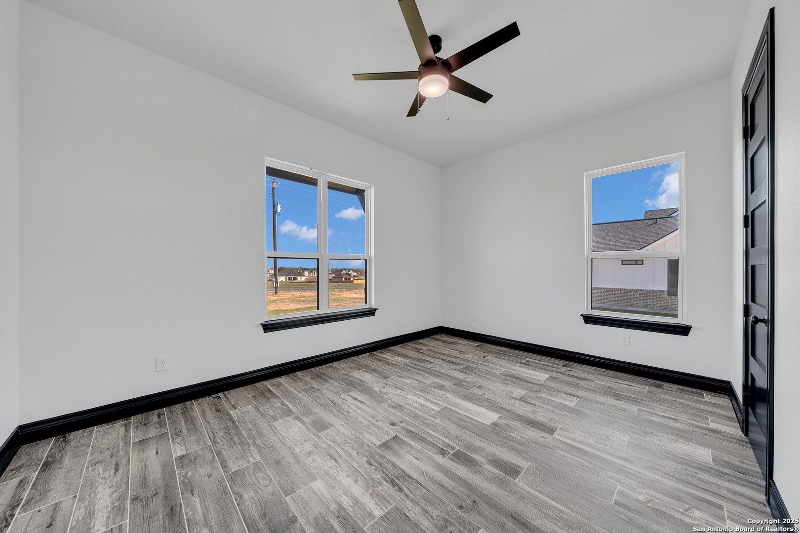 158 Estates Dr. La Vernia, TX 78121