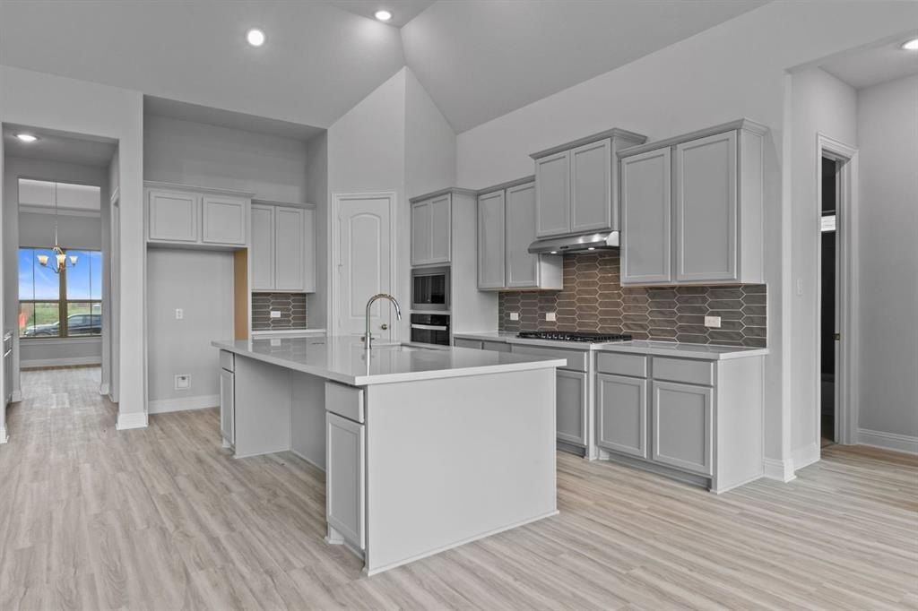 237 Basketflower Drive Ne. Wills Point, TX 75169