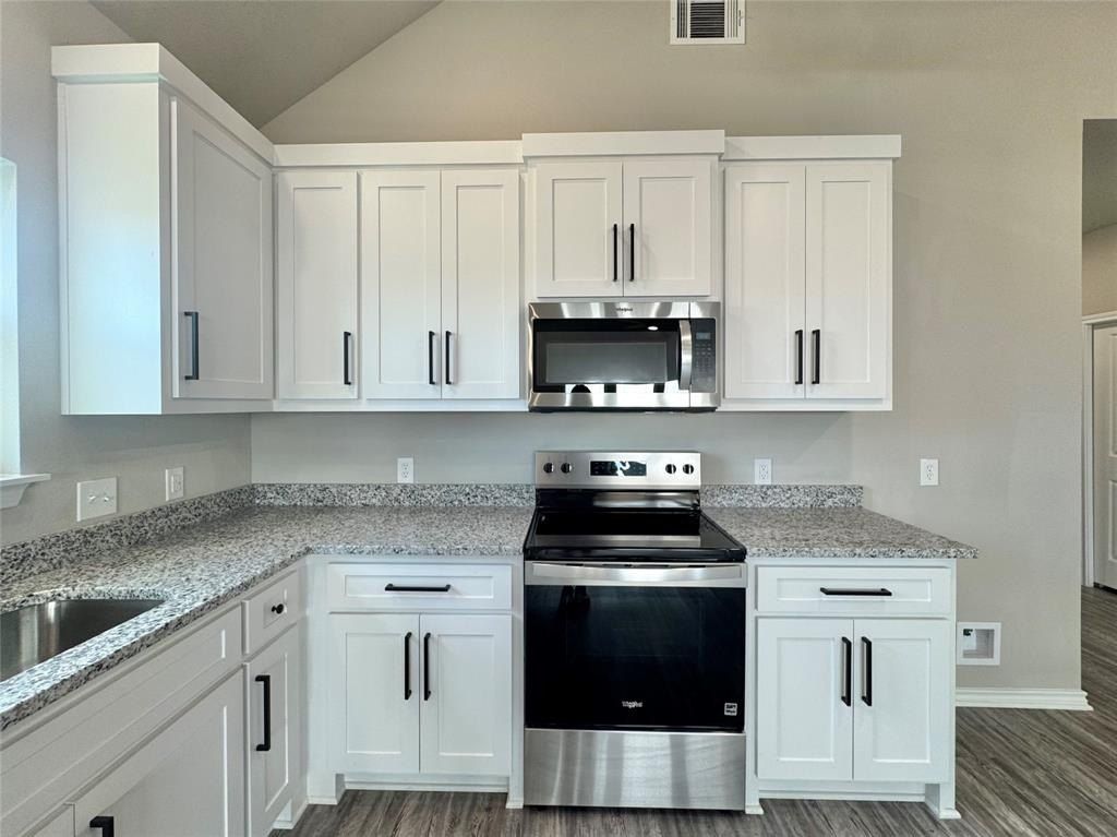 300 Rike Road. Mabank, TX 75147