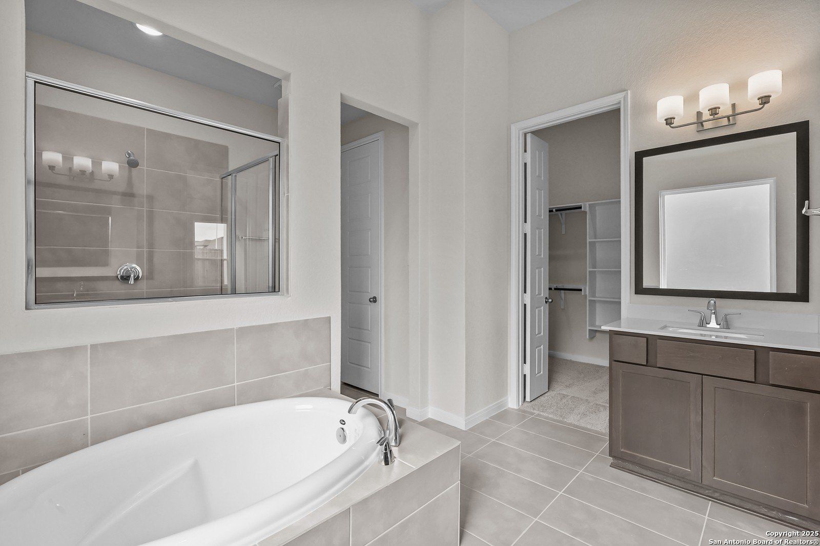 4538 Yoakum Valley. Schertz, TX 78108