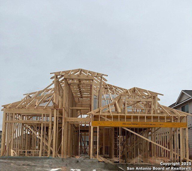 109 Mallorys Way. Castroville, TX 78009