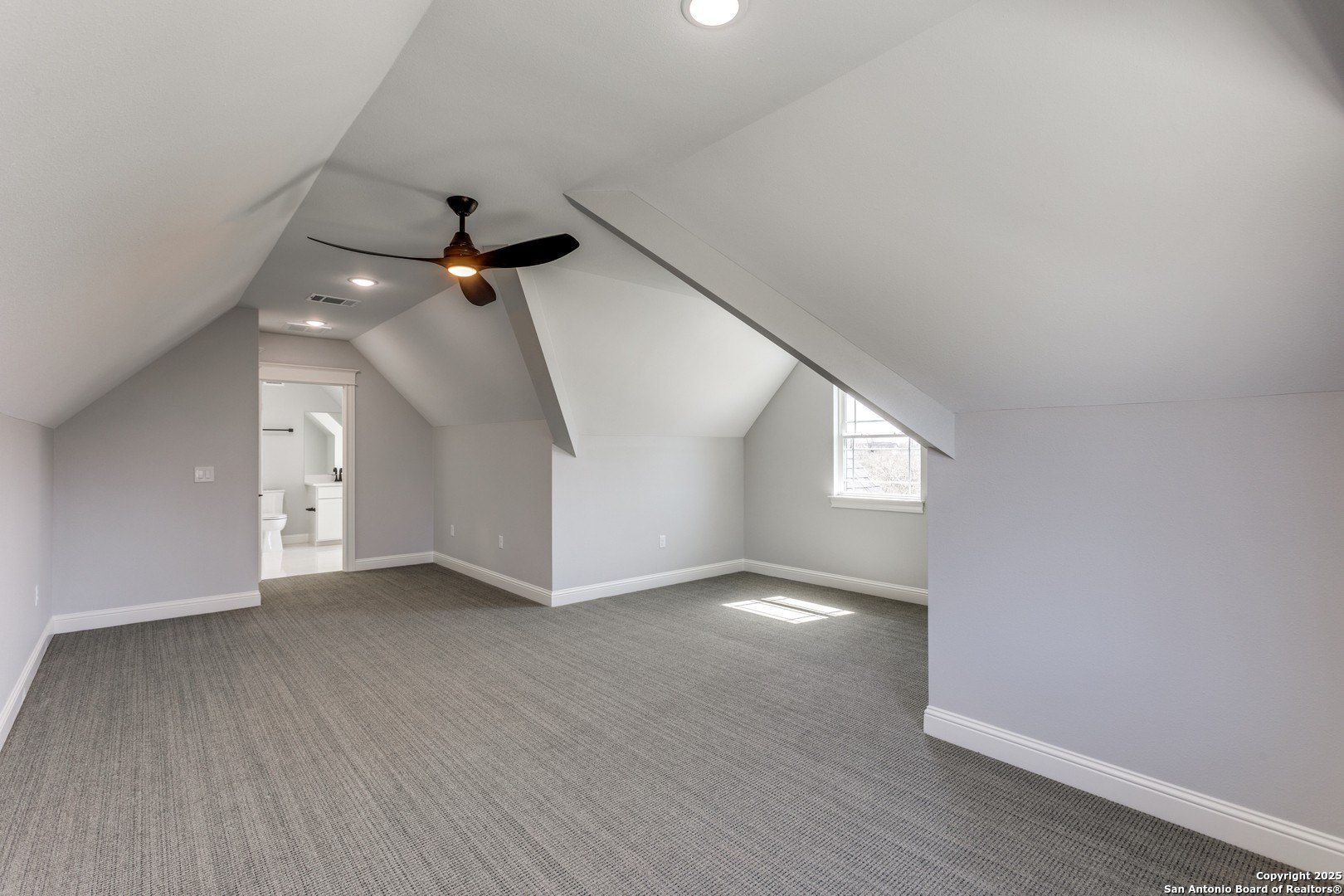 485 Post Oak. Gonzales, TX 78629