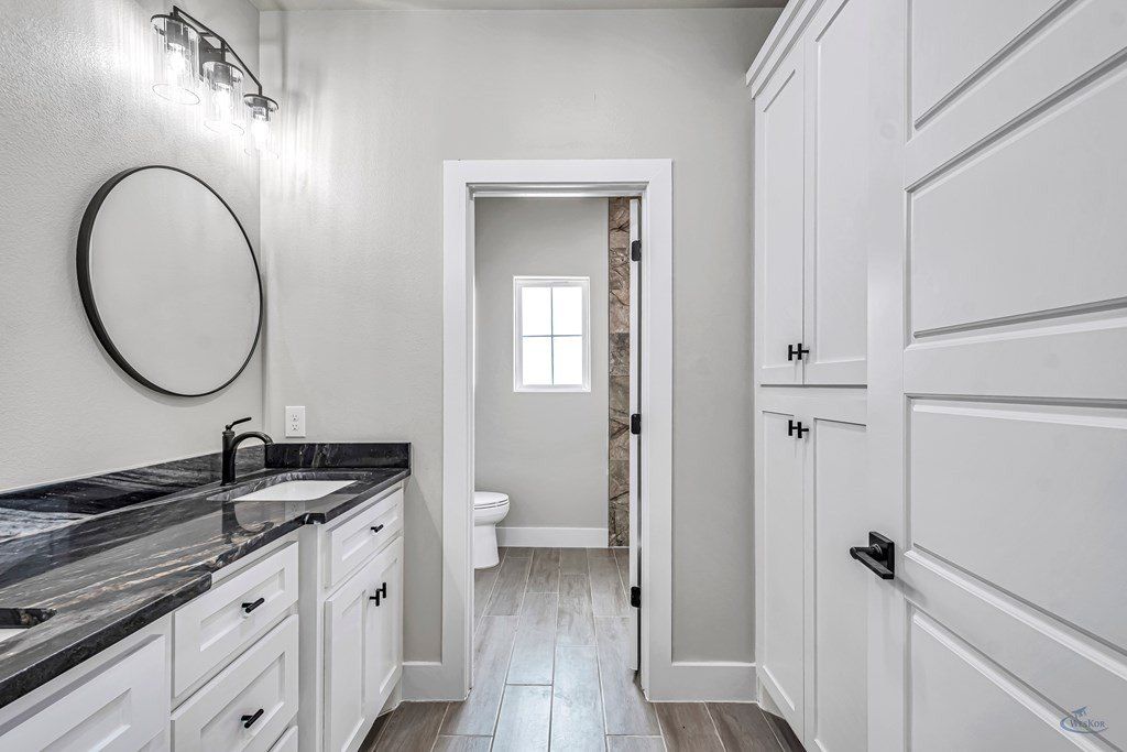 10801 W County Rd 142. Midland, TX 79706