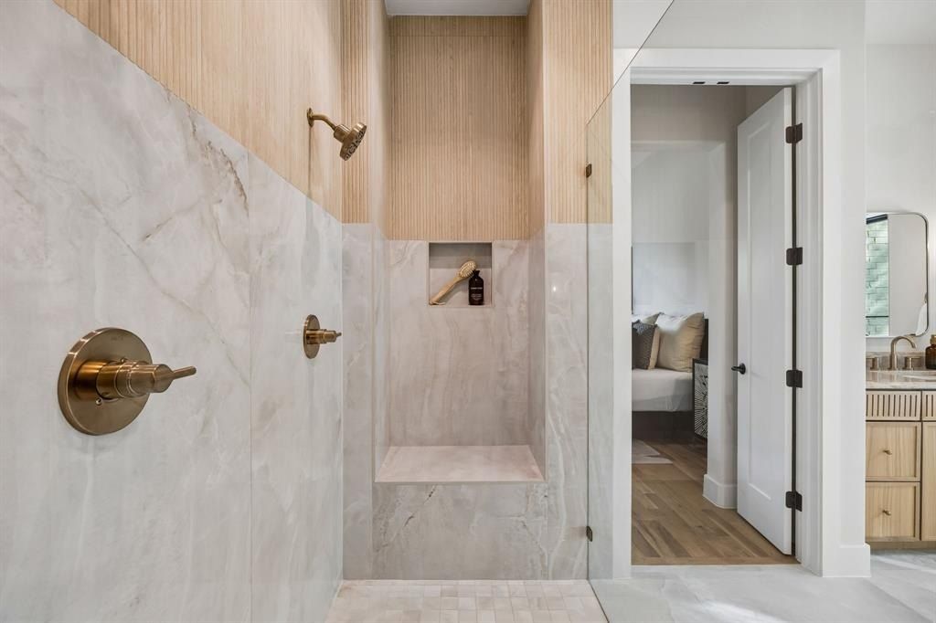 6101 Baymar Lane. Dallas, TX 75252