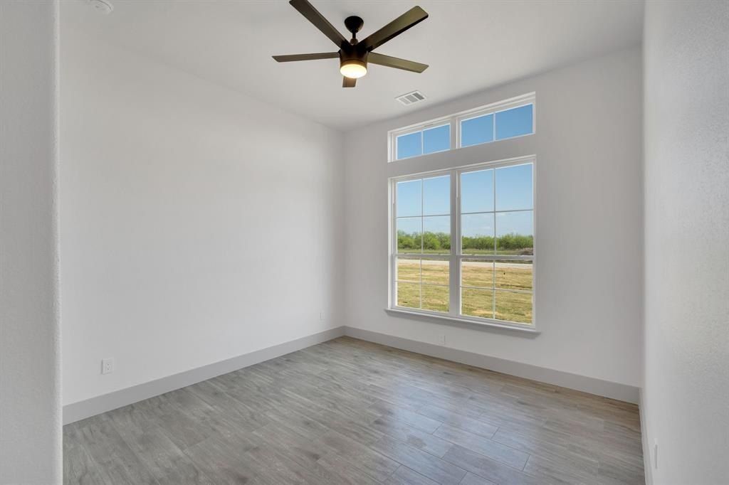 111 Barefoot Bay Boulevard. Corsicana, TX 75109