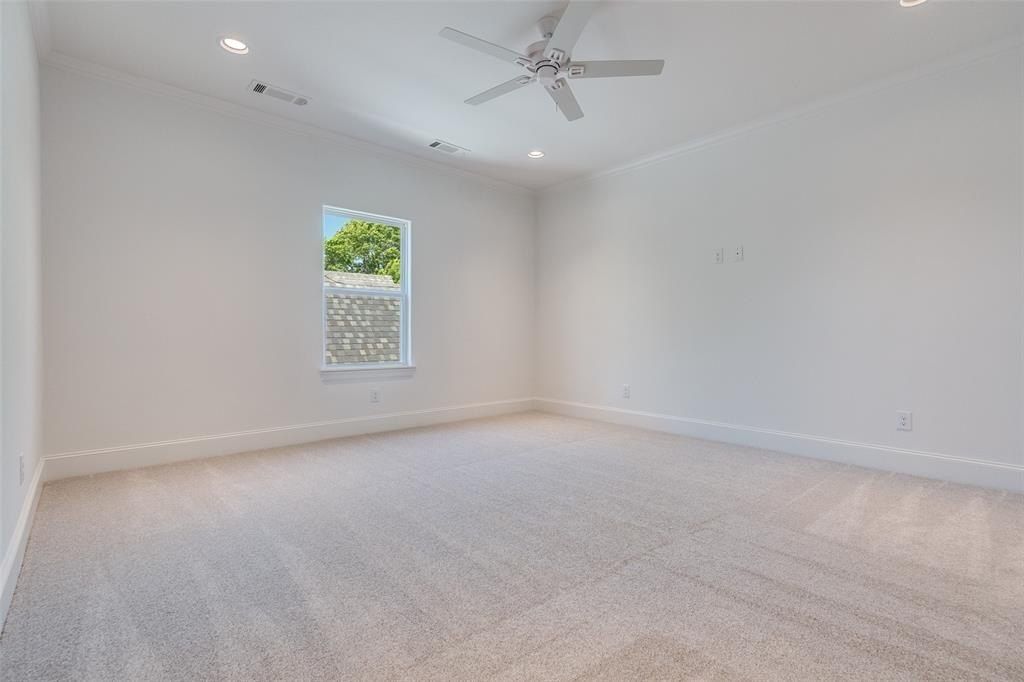 5820 Anita Street. Dallas, TX 75206