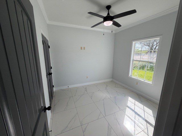 686 County Road 3061. Orange Grove, TX 78372