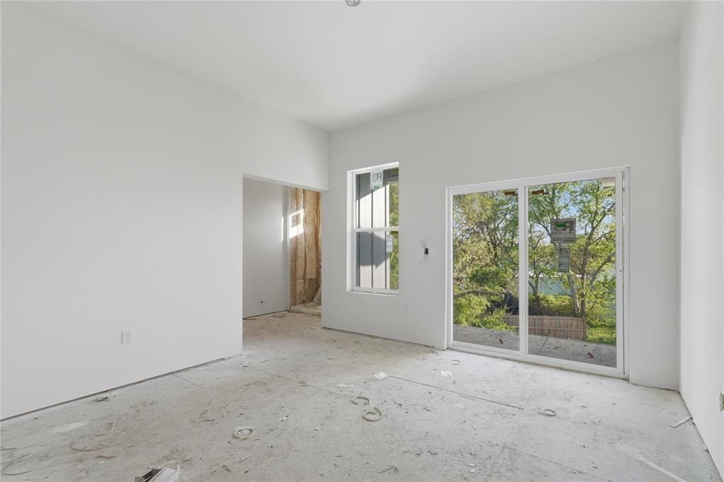 5535 Mesa Circle. Dallas, TX 75235