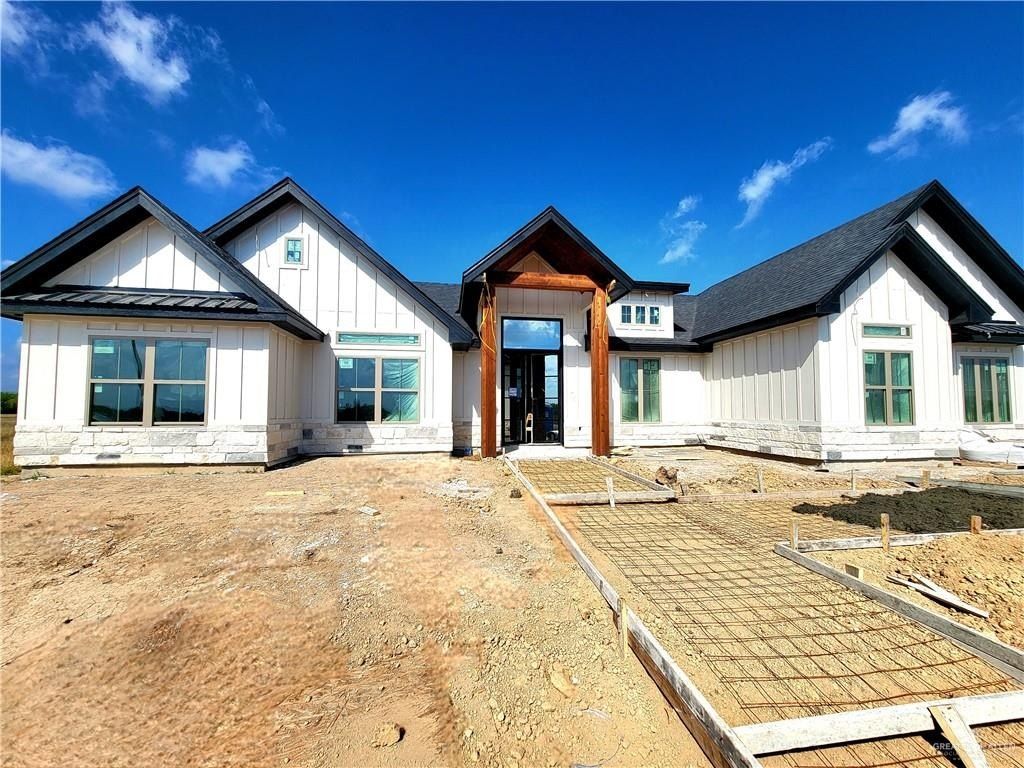 21078 Azalea Street. Harlingen, TX 78550