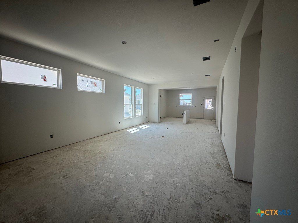 8015 Timber Hollow Lane. Temple, TX 76502