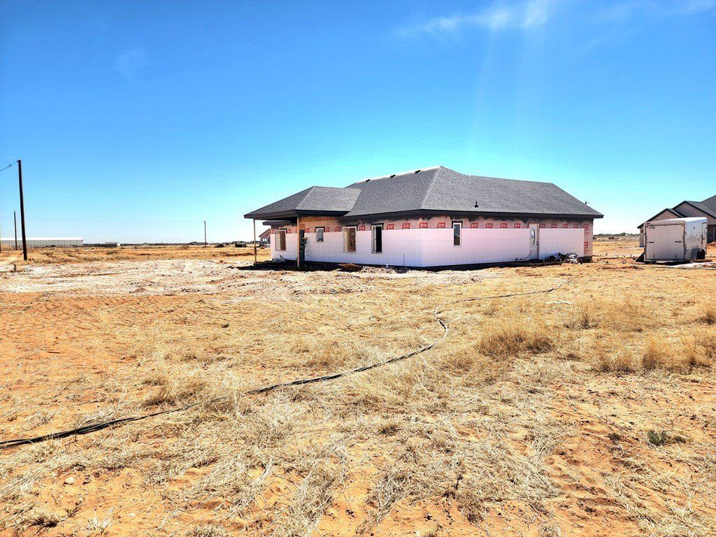 256 Pr 304J. Seminole, TX 79360