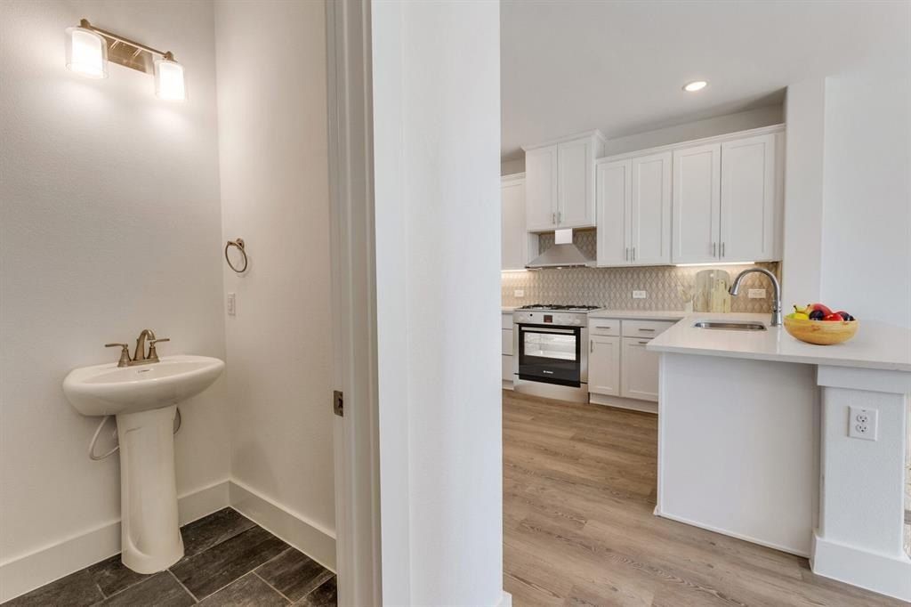 1149 Carnation Drive. Crowley, TX 76036