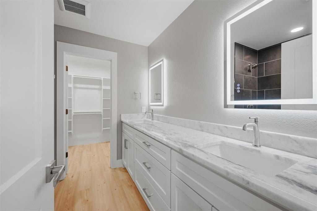 1004 S First Street. Sherman, TX 75090