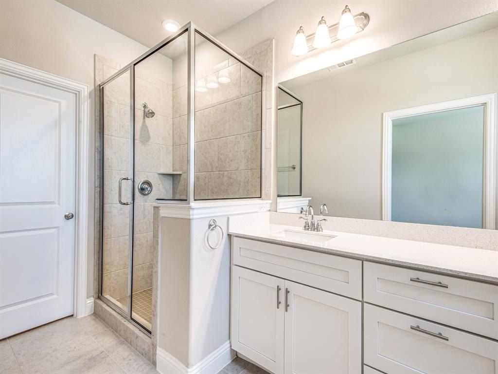 641 Hutchinson Lane. Lewisville, TX 75077