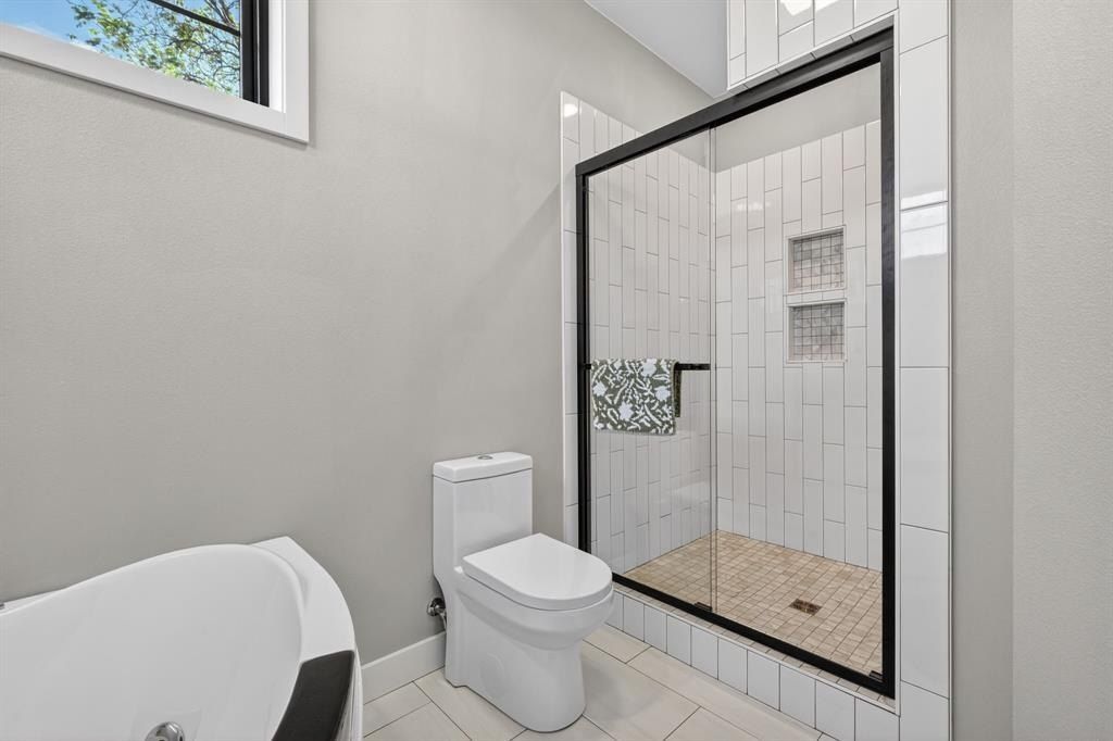 201 Private Road 4296. Clifton, TX 76634