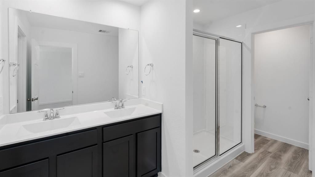 900 Jefferson Way. Sherman, TX 75090