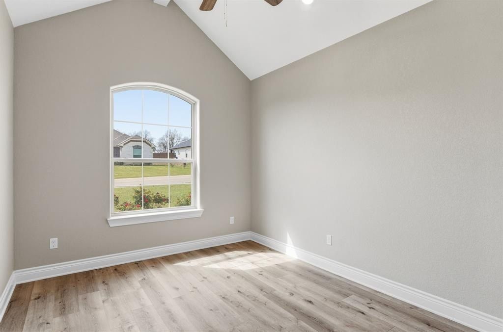 109 Hay Meadow Drive. Winona, TX 75792