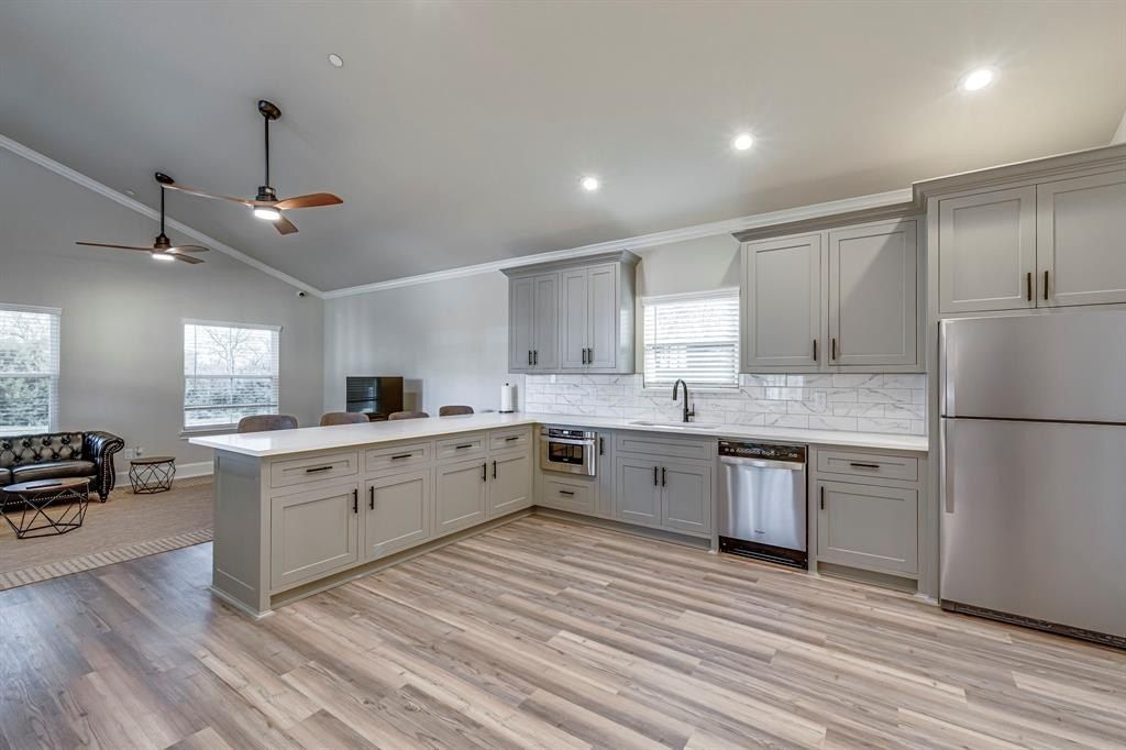 314 Woodside Trail. Waxahachie, TX 75165