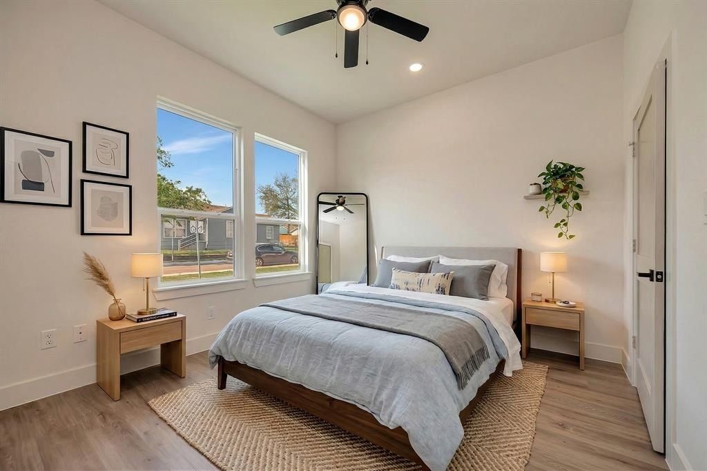 929 E Magnolia Avenue. Fort Worth, TX 76104