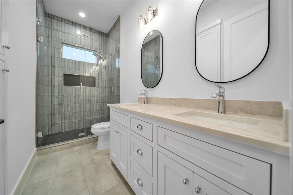 9033 County Road 114. Kaufman, TX 75142