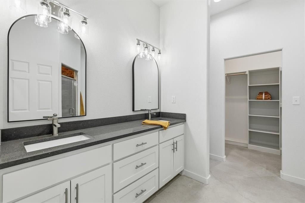 1445 County Road 3690. Paradise, TX 76073