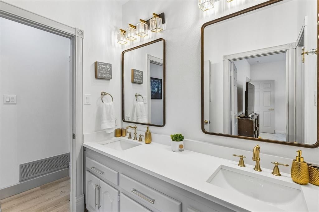 3710 Castle Drive. Rowlett, TX 75089