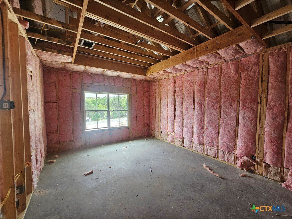 469 Persimmon Pass. Fischer, TX 78623