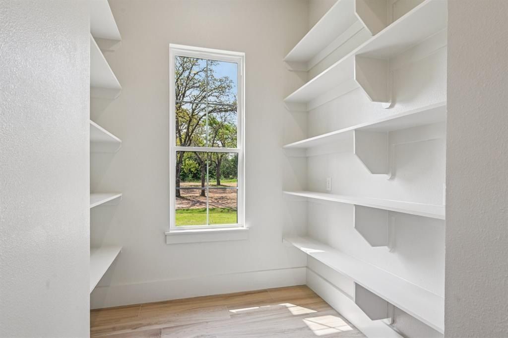 1716 Private. Burleson, TX 76028