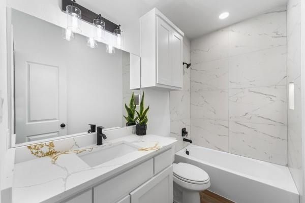 127 Lakeview Drive. Trinidad, TX 75163