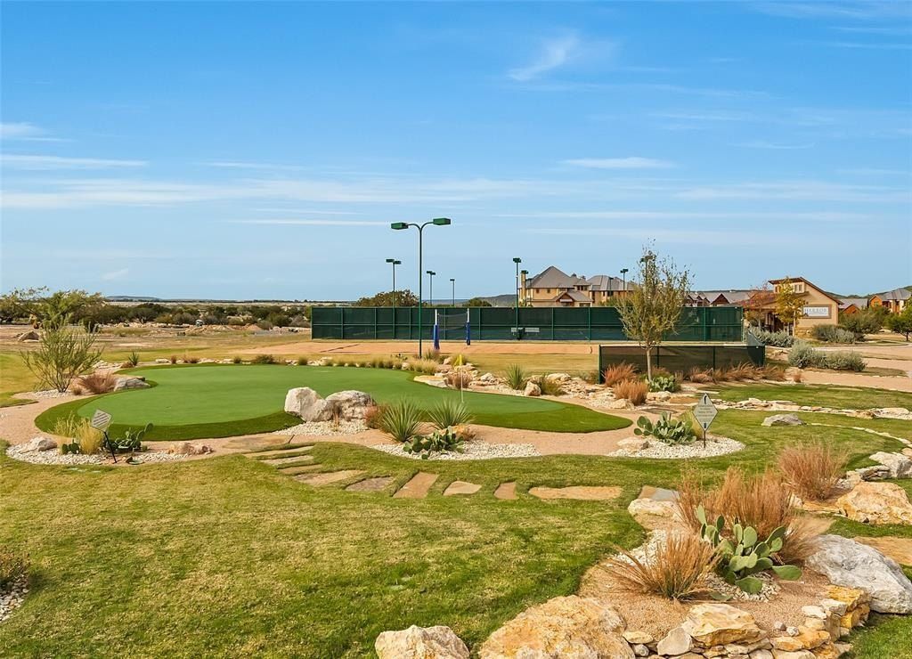 2025 Limestone Trail. Graford, TX 76449