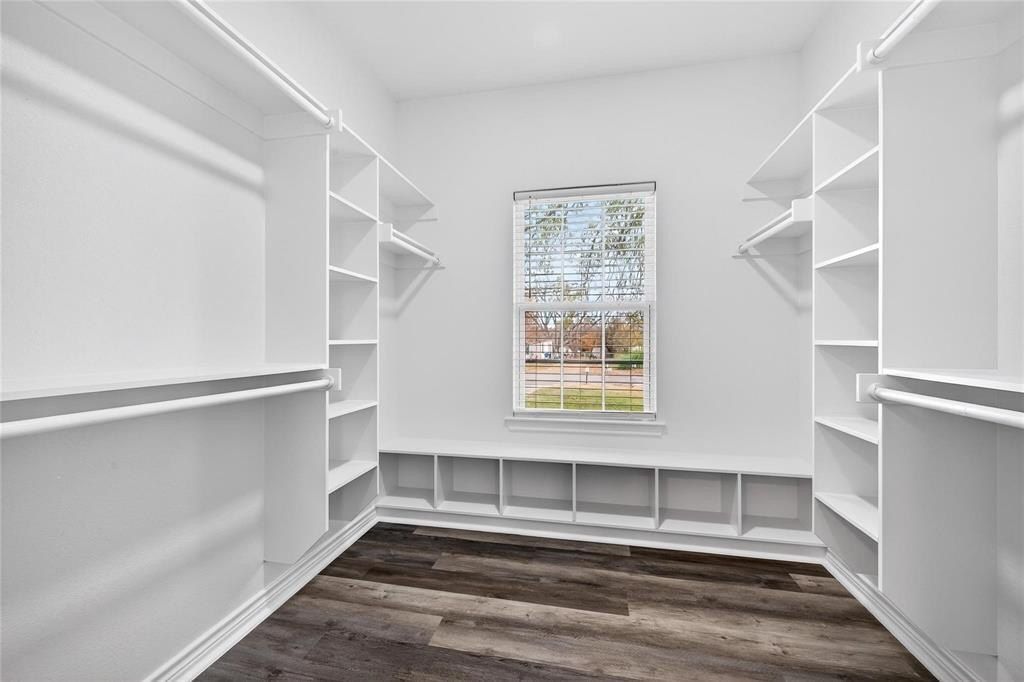 1809 Bluebonnet Avenue. Denison, TX 75020