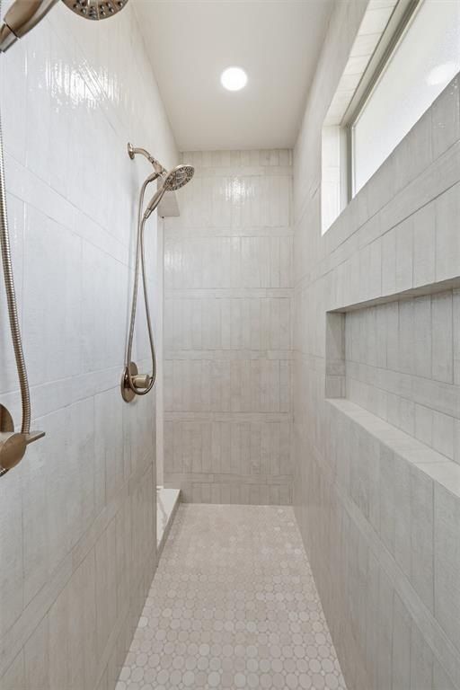 1333 Red Rock Road. Hewitt, TX 76643