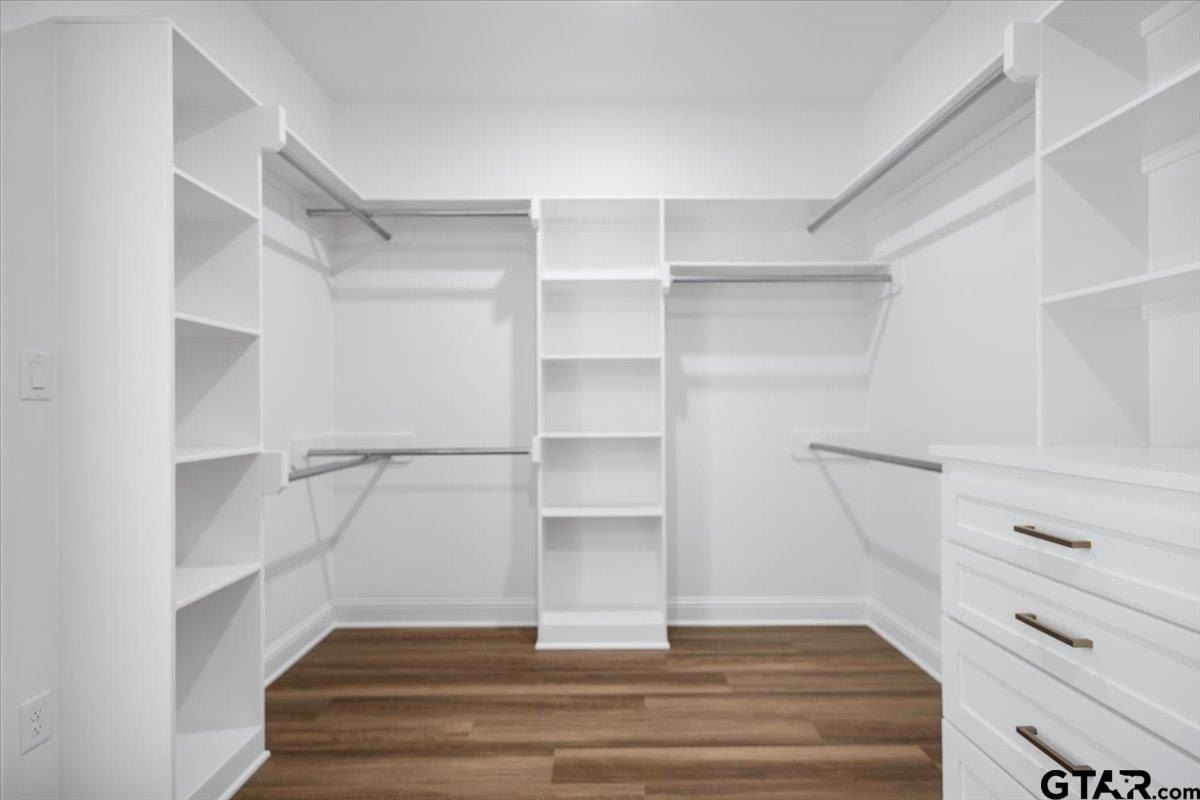 15274 County Road 1100. Tyler, TX 75703