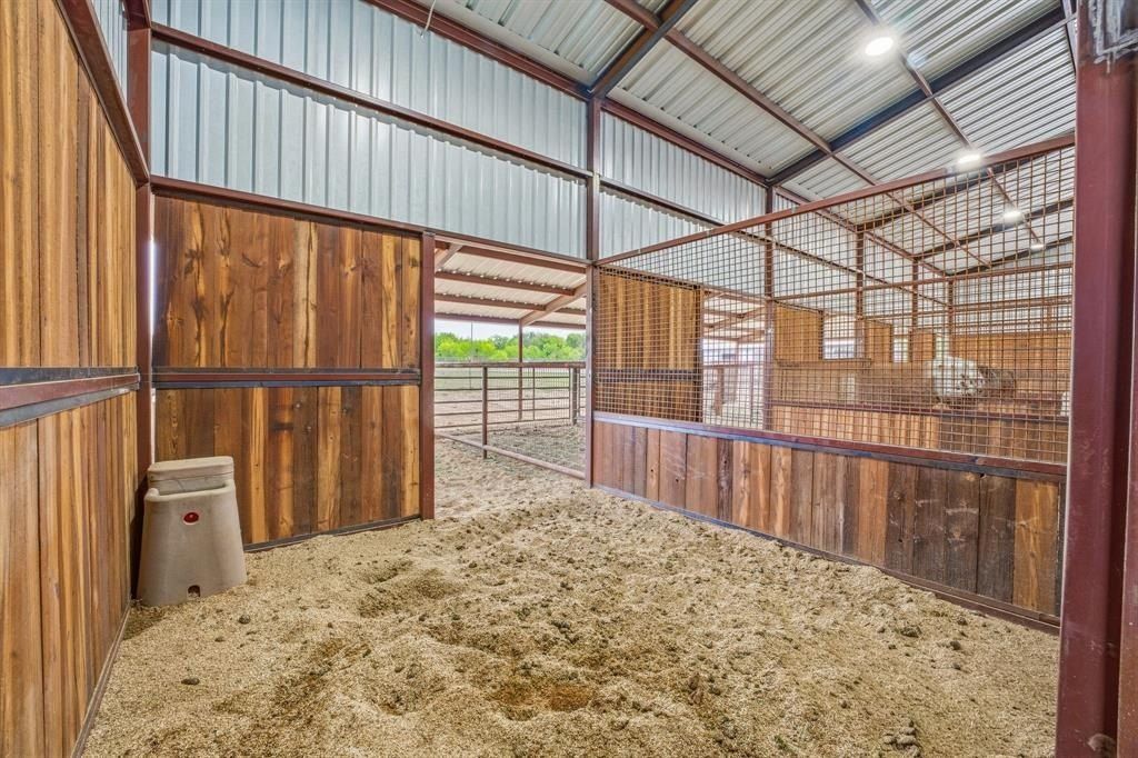 15350 Margarita Court. Lipan, TX 76462