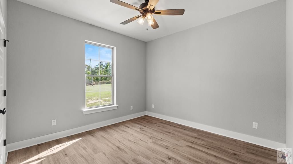 271 Kentucky Cir. Hooks, TX 75561